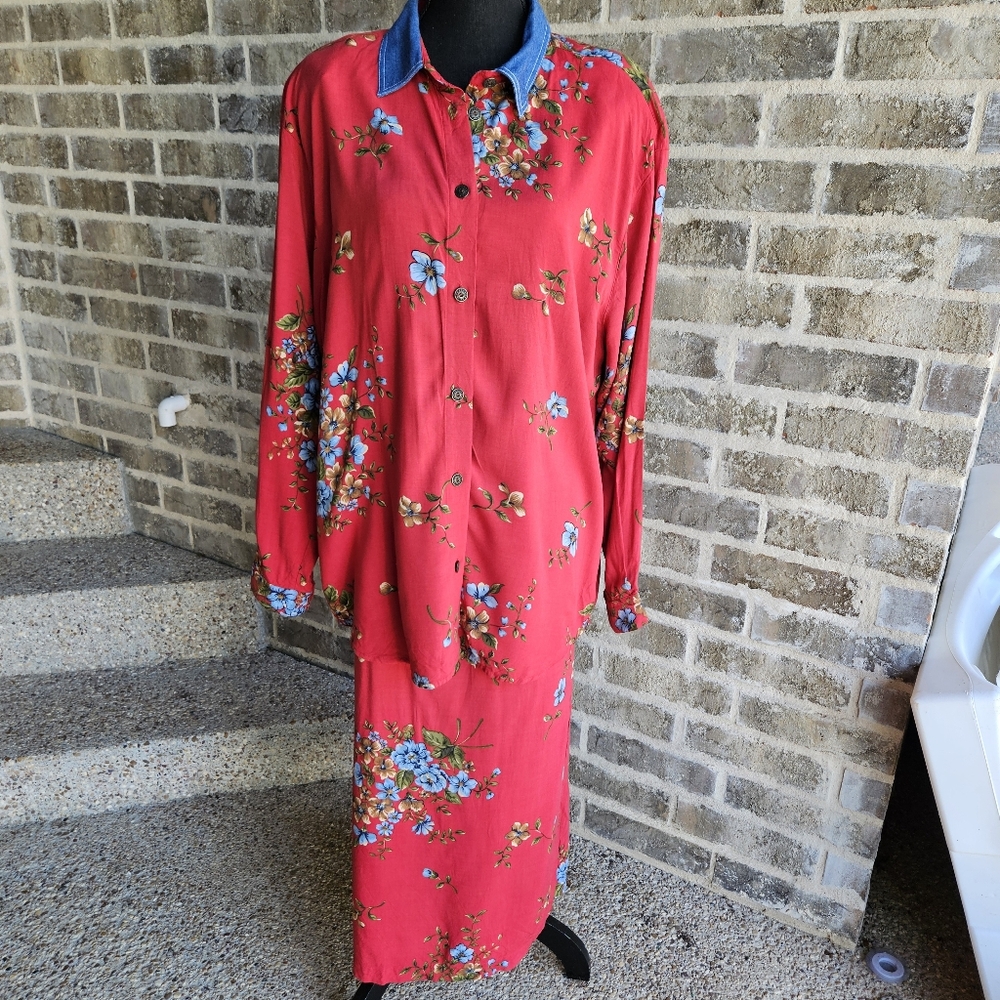 Vintage Capacity‎ Red Floral Shirt And Skirt Set Size XL